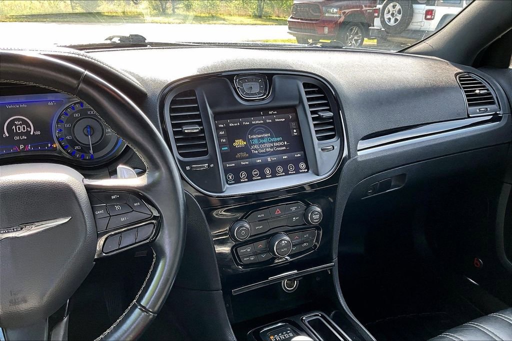 Used 2017 Chrysler 300 S AWD/4WD image 6