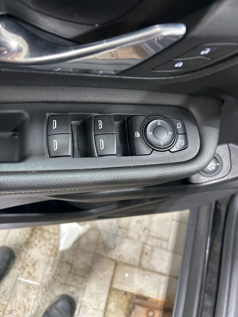 Used 2020 GMC Terrain SLE w/ Driver Convenience Package image 20