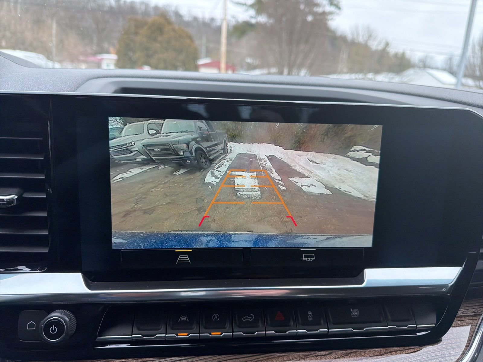 Used 2024 Chevrolet Silverado 1500 LT w/ Protection Package image 15