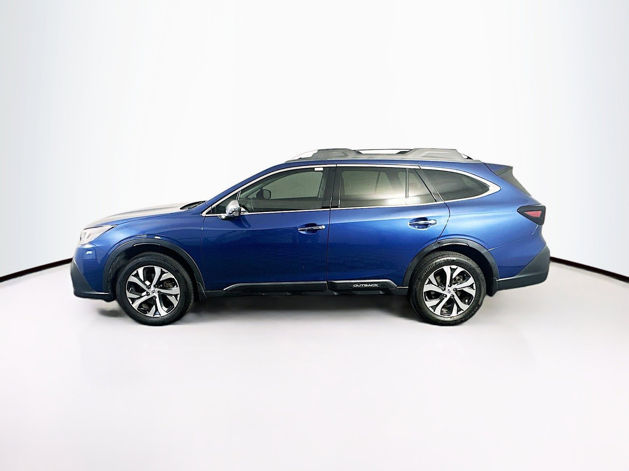 Used 2021 Subaru Outback Touring XT AWD/4WD image 4