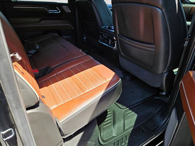 Used 2024 GMC Sierra 3500 Denali Ultimate AWD/4WD image 19