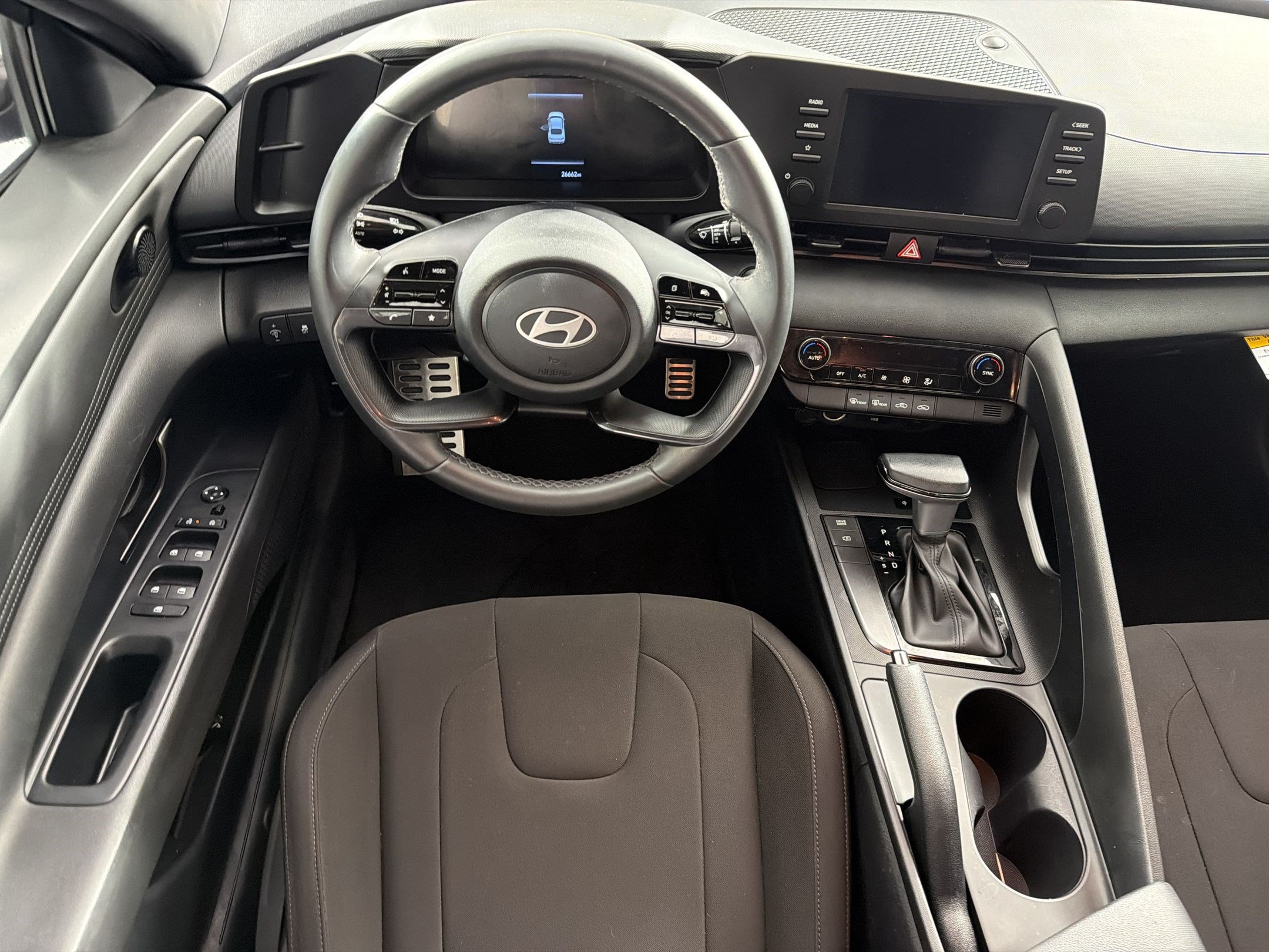 Used 2025 Hyundai Elantra Sport FWD image 27