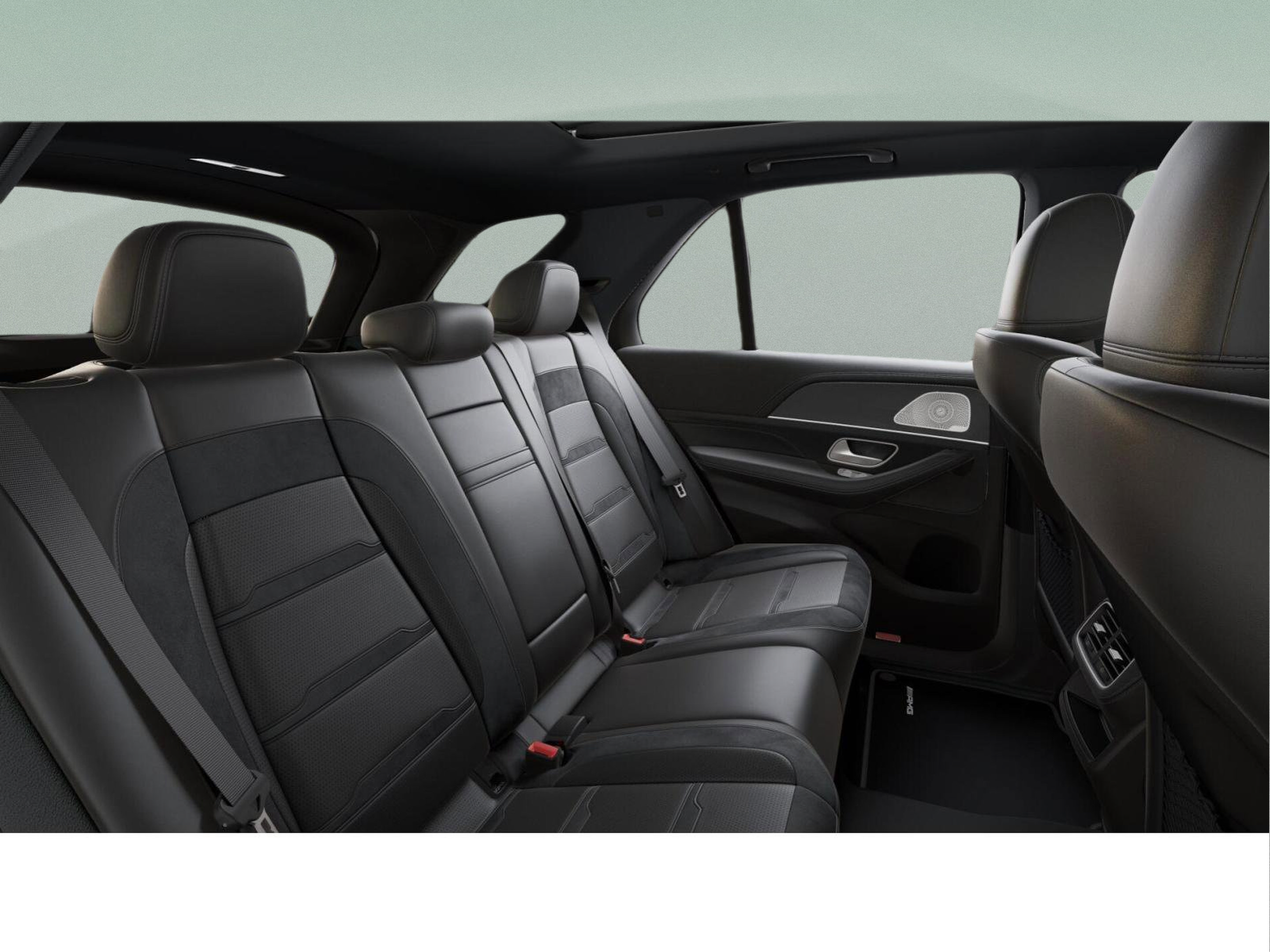 Certified 2025 Mercedes-Benz GLE 53 AMG 4MATIC image 40