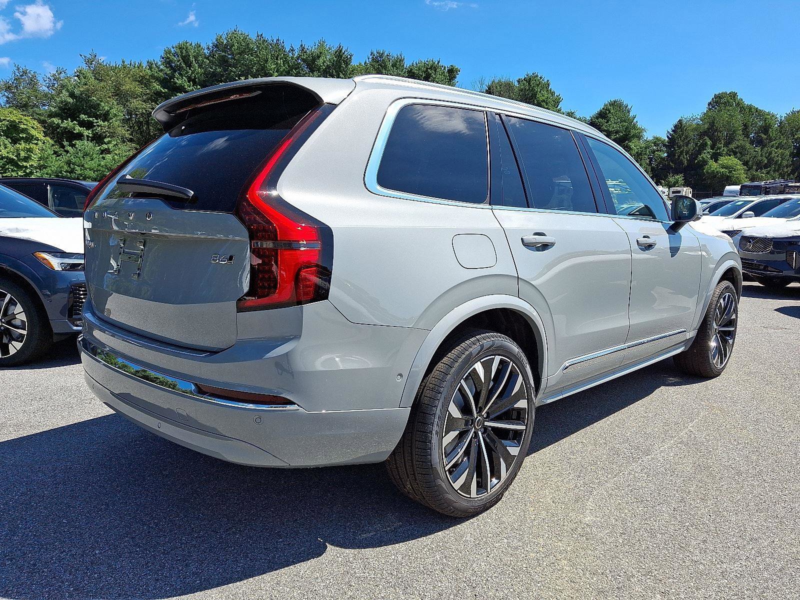 Used 2026 Volvo XC90 B6 Plus w/ Protection Package Premier image 4