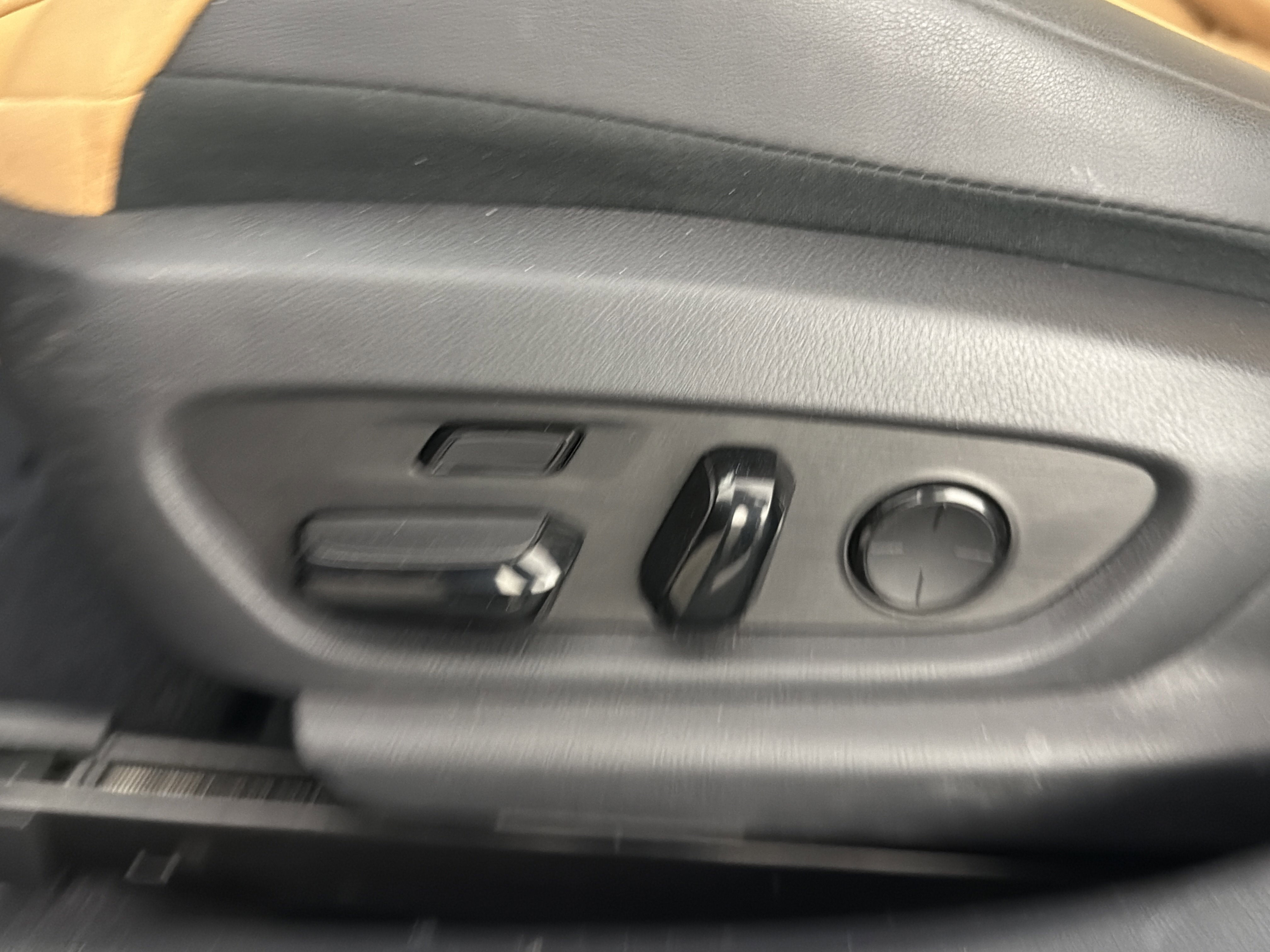 Used 2022 Lexus ES 350 w/ Luxury Package image 29