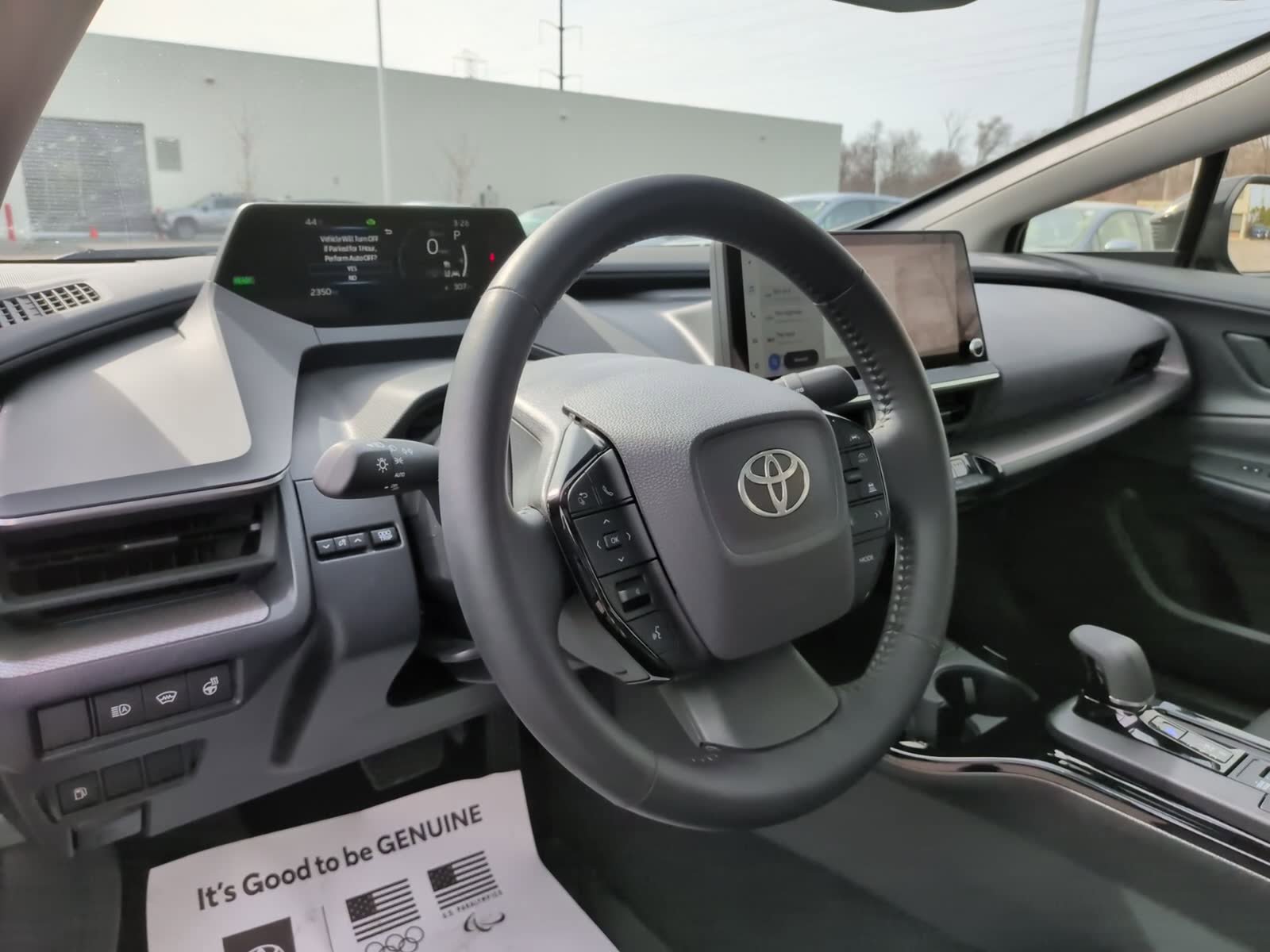 Used 2024 Toyota Prius XLE image 30