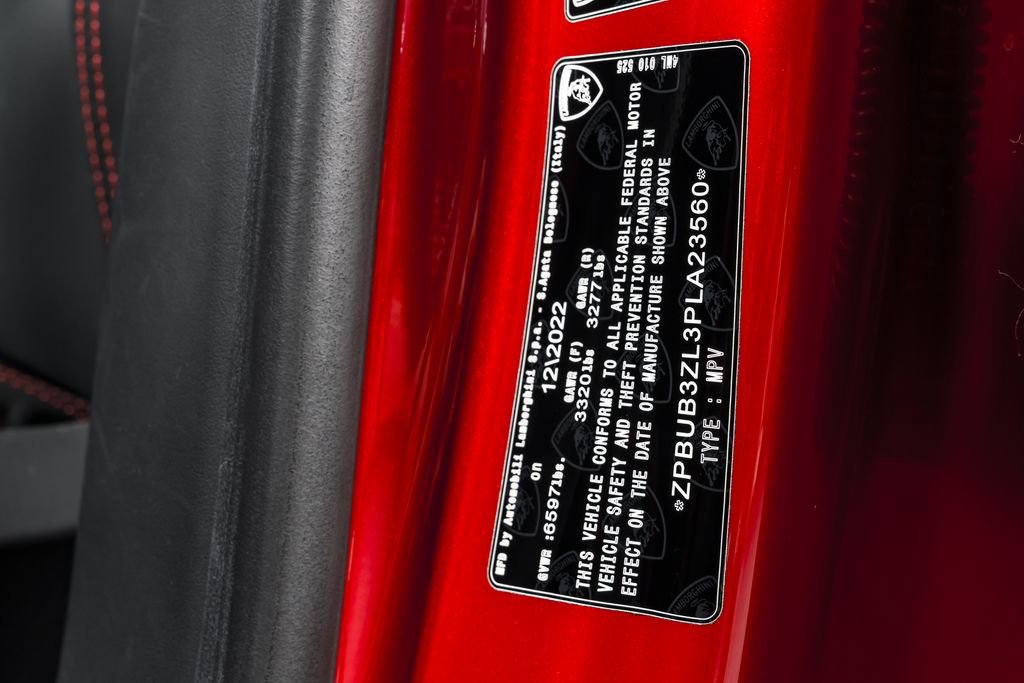 Used 2023 Lamborghini Urus S image 12