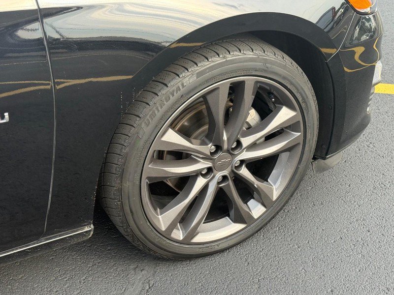 Used 2022 Chevrolet Malibu Premier FWD image 9