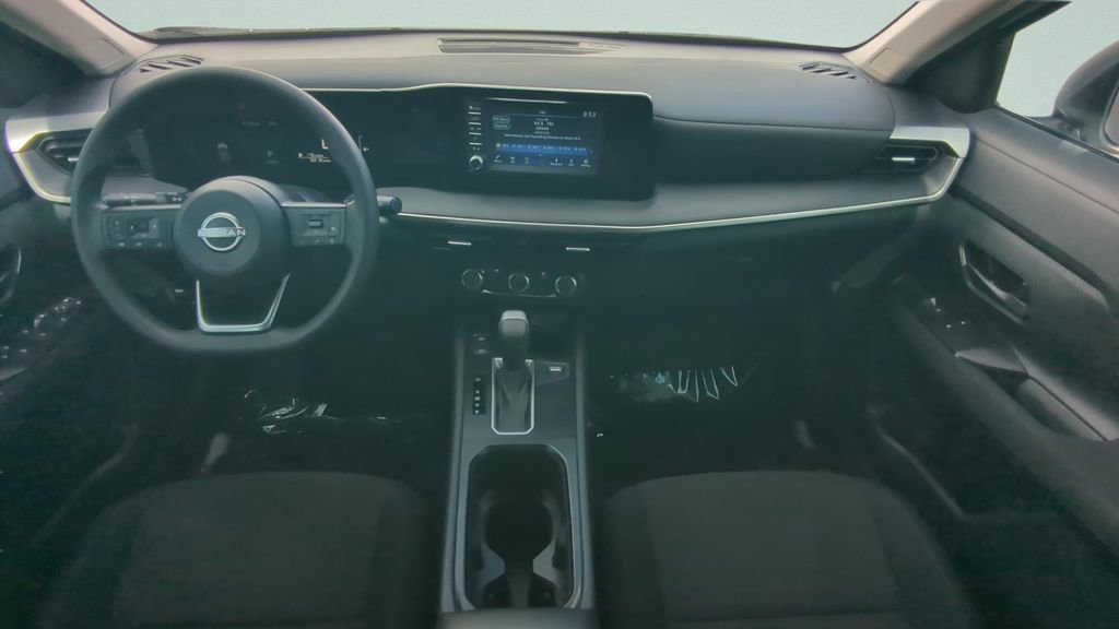 Certified 2025 Nissan Kicks S image 14