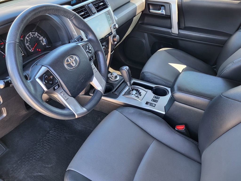 Used 2020 Toyota 4Runner SR5 Premium image 12