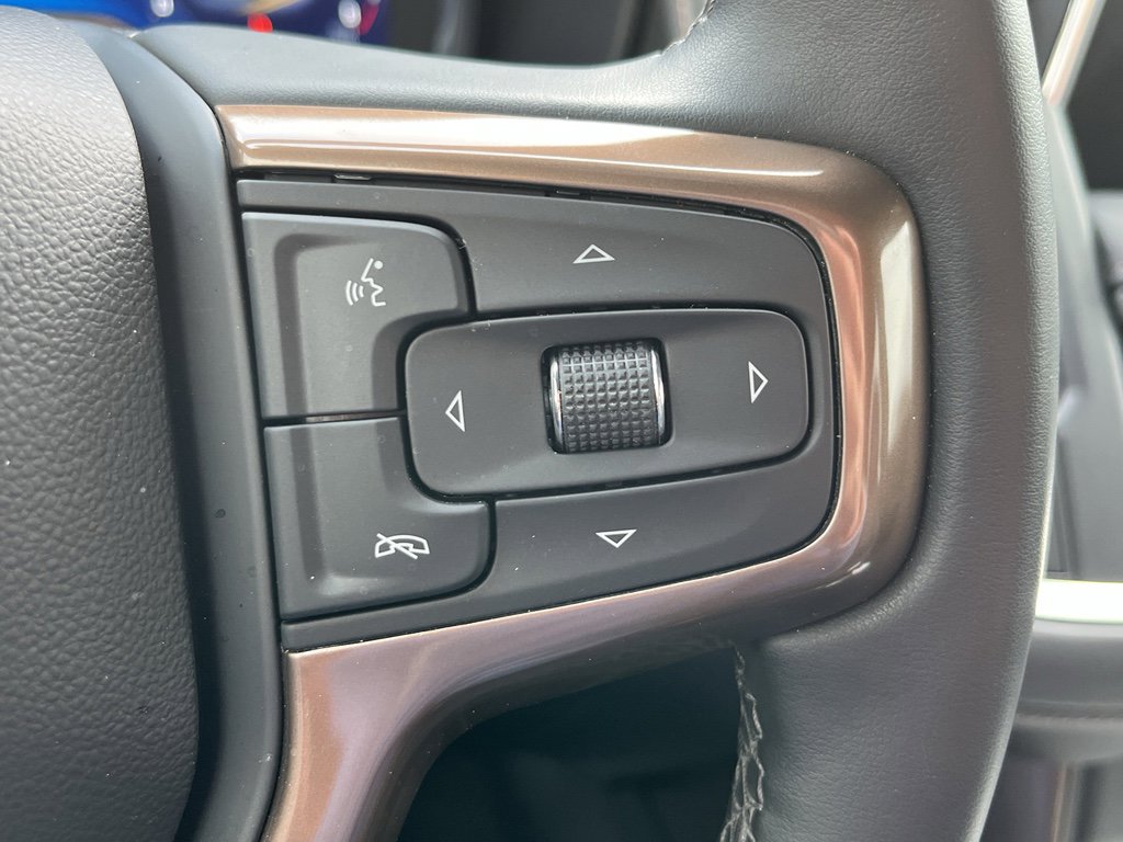 Used 2024 Chevrolet Tahoe High Country AWD/4WD image 21