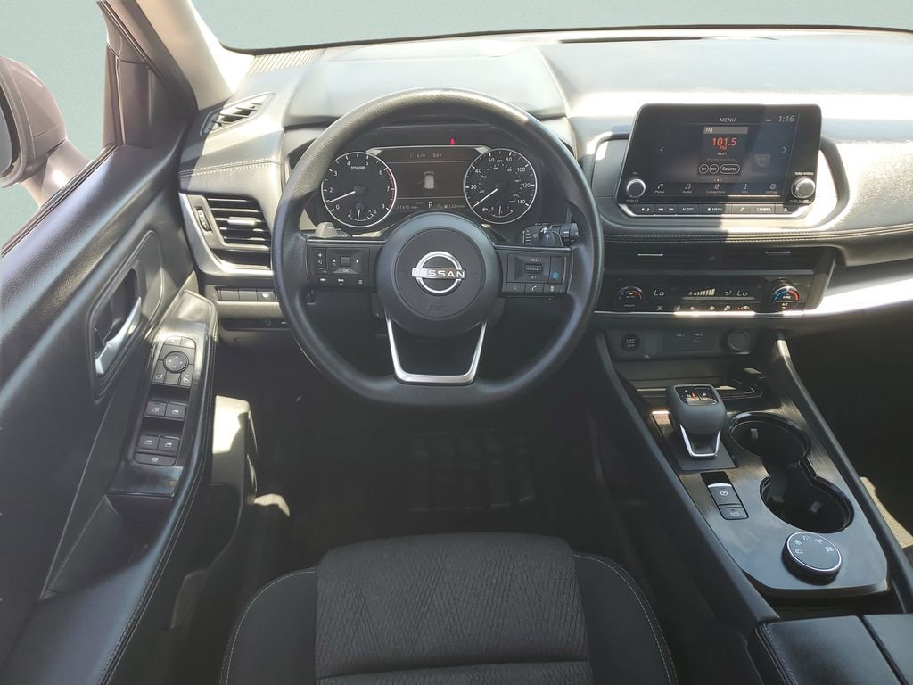 Used 2024 Nissan Rogue SV image 12