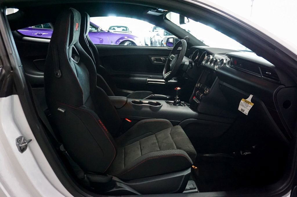 Used 2016 Ford Mustang Shelby GT350R w/ GT350R Equipment Group 920A RWD image 36