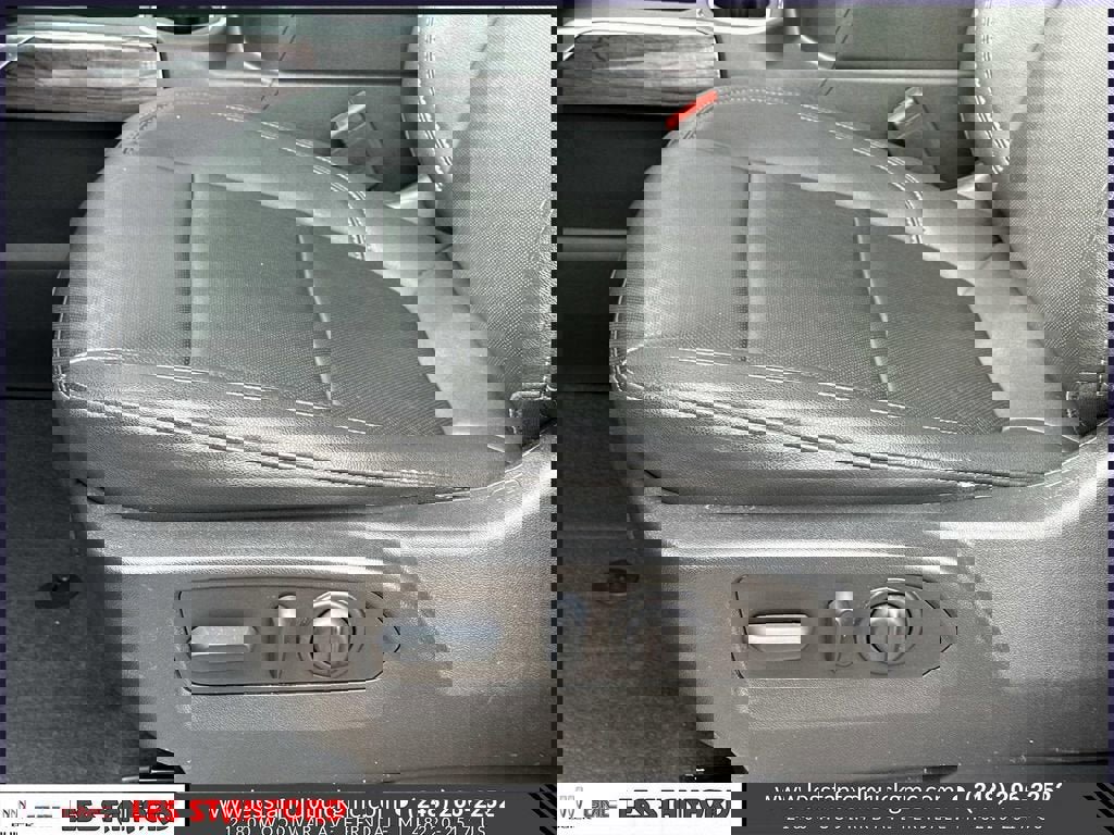 Used 2022 Chevrolet Silverado 2500 LTZ w/ LTZ Premium Package image 18