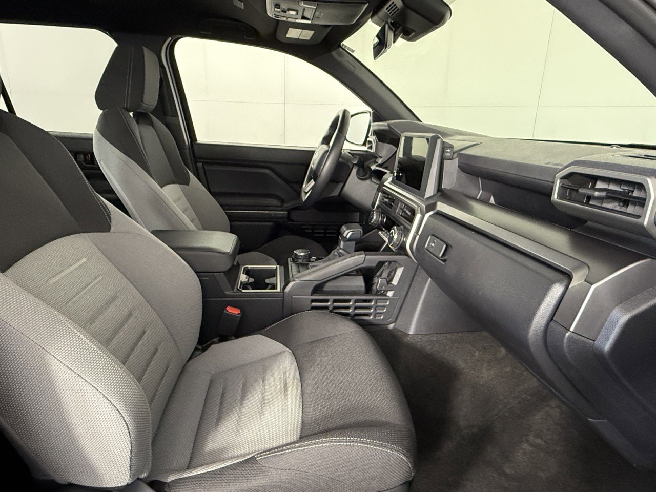 Used 2025 Toyota 4Runner 4WD image 10