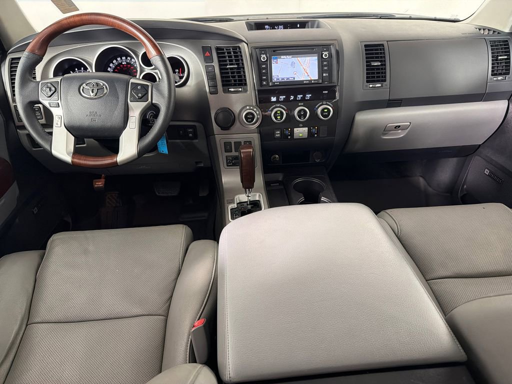 Used 2017 Toyota Sequoia Platinum image 26