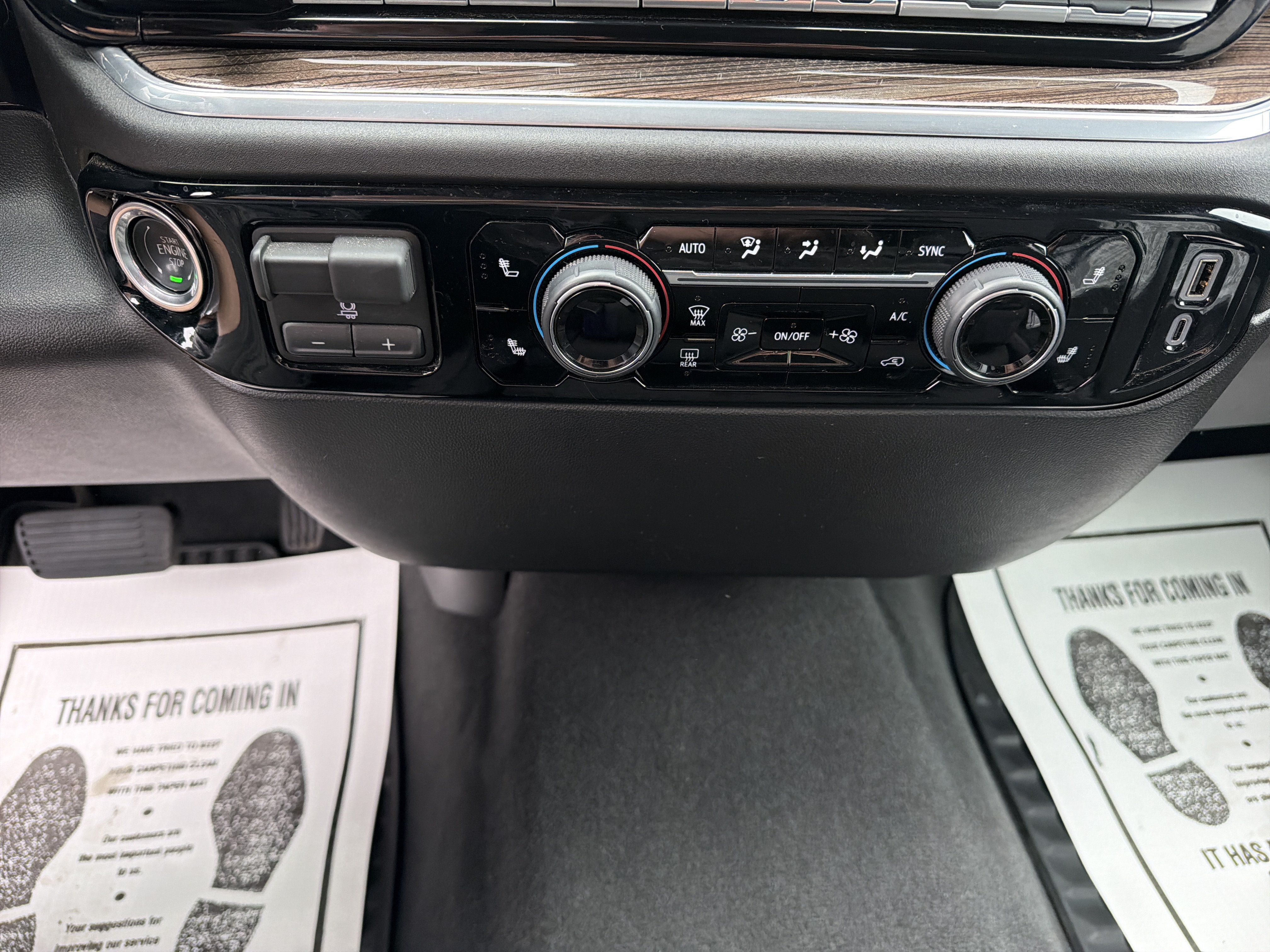 Certified 2026 Chevrolet Silverado 1500 RST AWD/4WD image 23