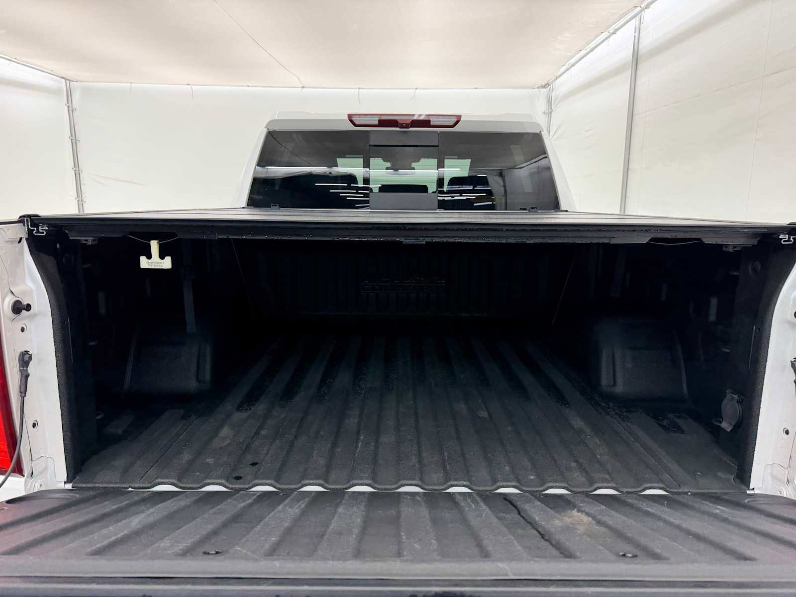 Used 2022 Chevrolet Silverado 1500 High Country image 31