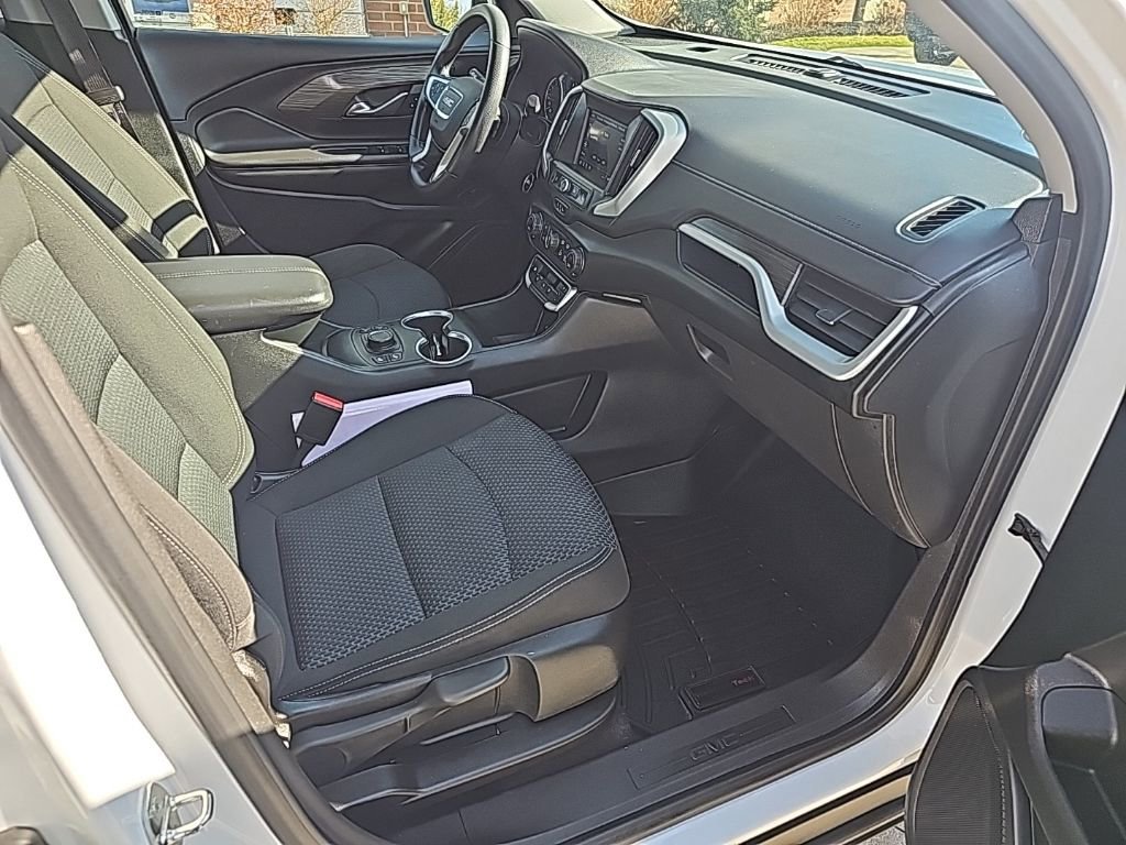 Used 2022 GMC Terrain SLE w/ Driver Convenience Package image 23