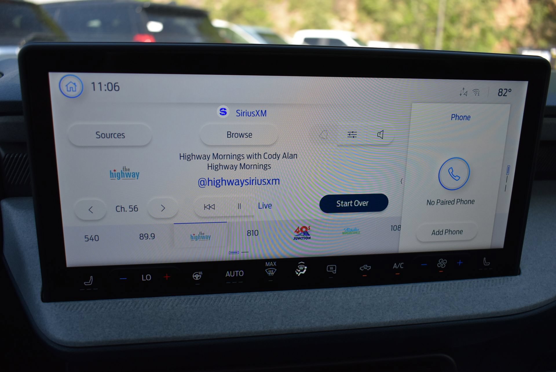 New 2026 Ford Maverick XLT w/ XLT Luxury Package FWD image 28
