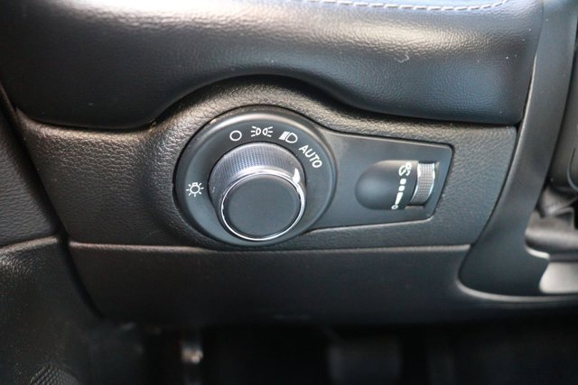 Used 2023 Dodge Durango SXT image 22