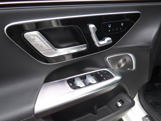Certified 2023 Mercedes-Benz EQE 350+ 4MATIC Sedan w/ Exclusive Trim Package image 7
