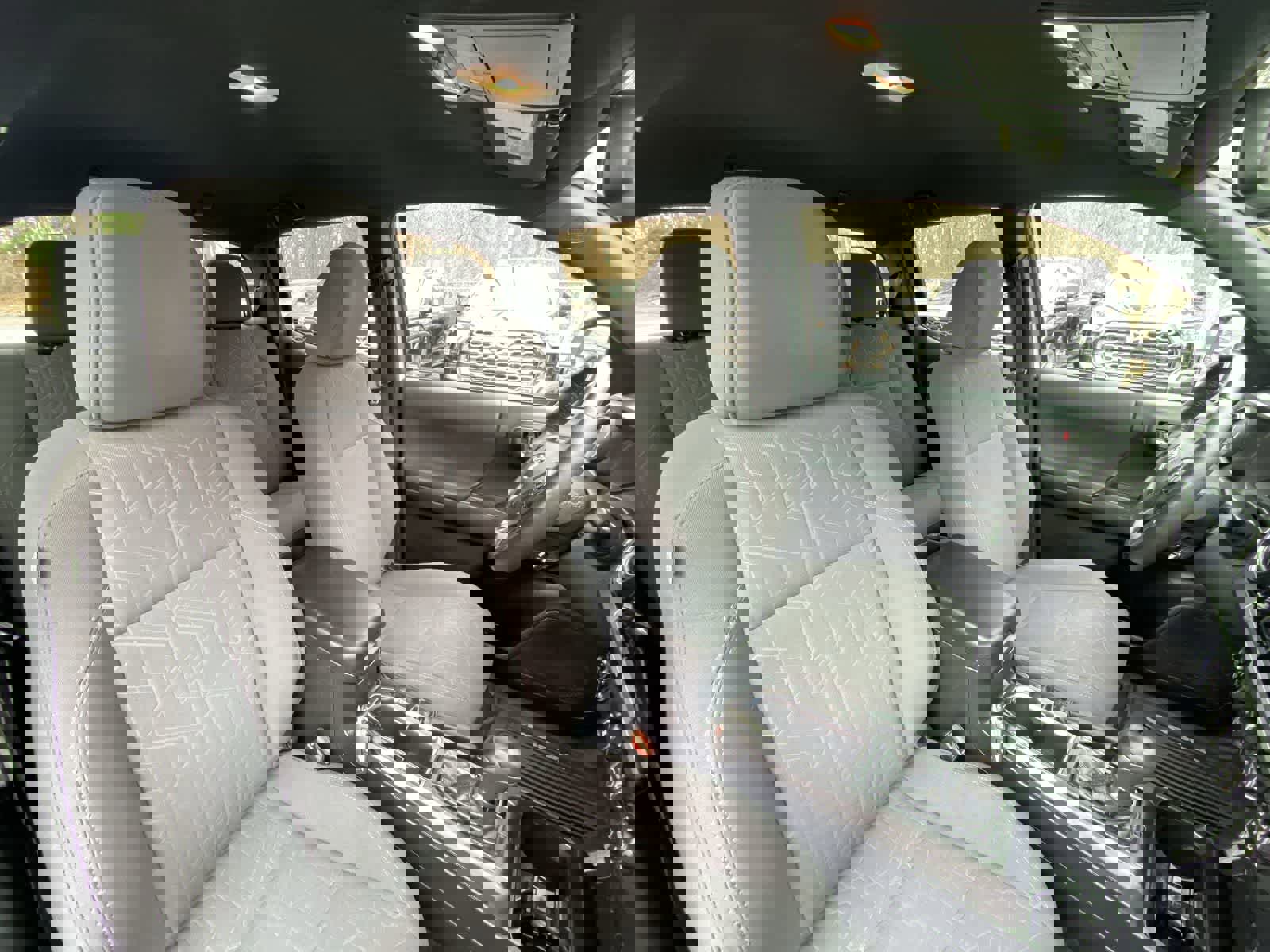 Used 2019 Toyota Tacoma TRD Sport image 21