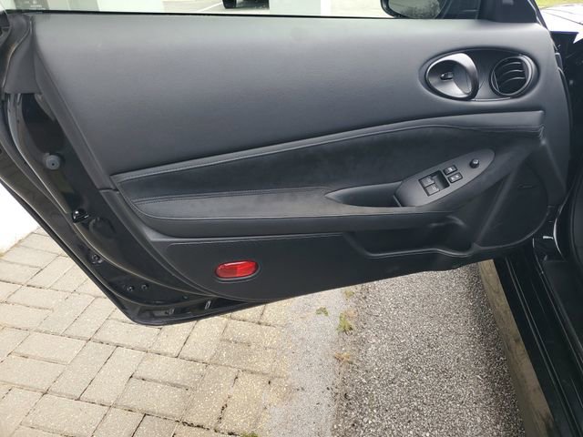 Certified 2024 Nissan Z Performance w/ Floor Mat Package image 29