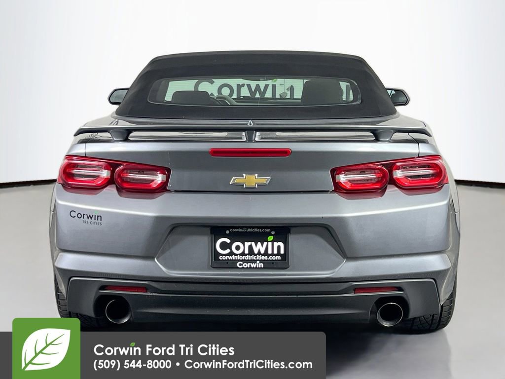 Used 2020 Chevrolet Camaro LT RWD image 12