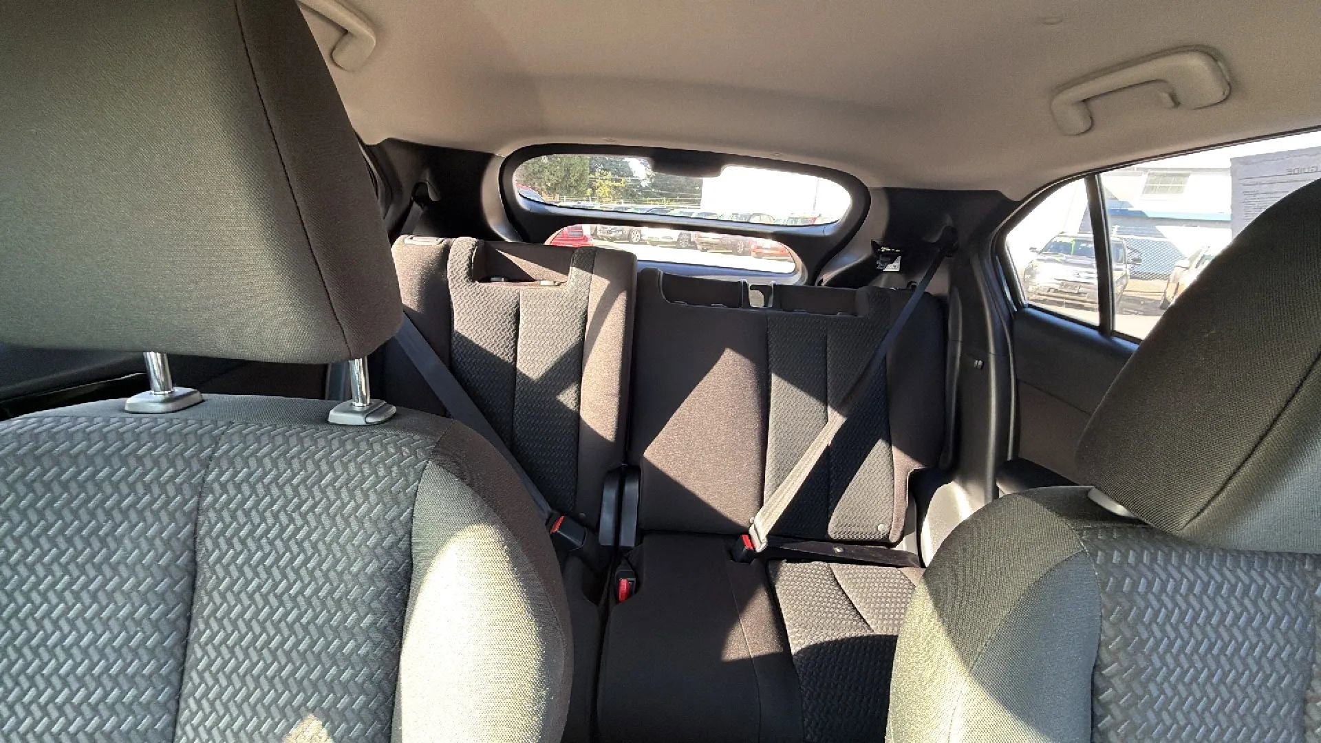 Used 2018 Mitsubishi Eclipse Cross ES FWD image 9
