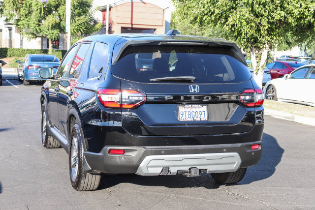 Certified 2025 Honda Pilot EX-L image 11