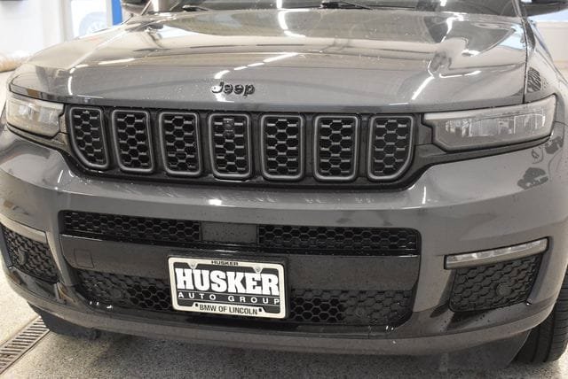 Used 2023 Jeep Grand Cherokee L Summit w/ High Altitude Package AWD/4WD image 14