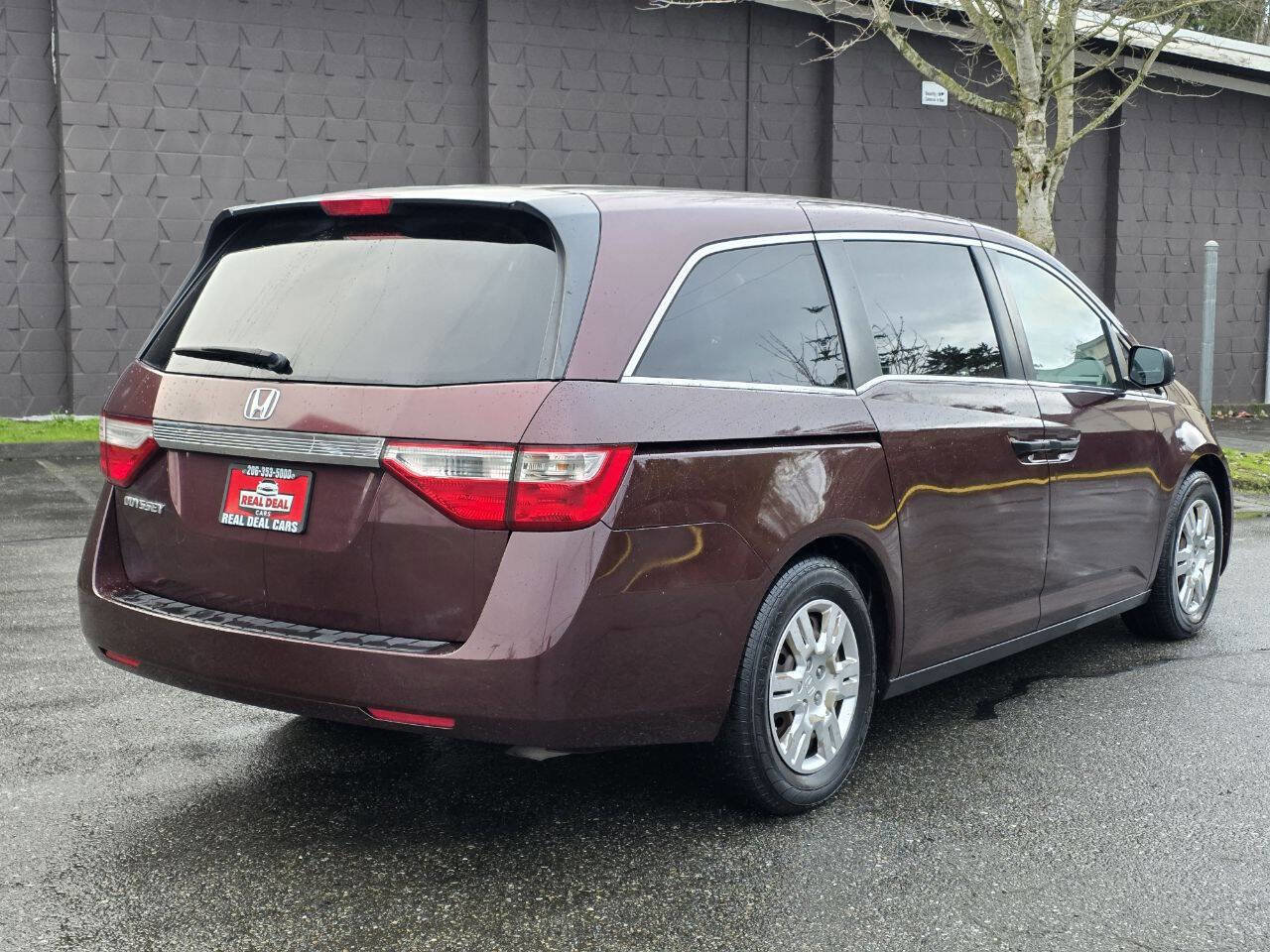 Used 2012 Honda Odyssey LX image 6