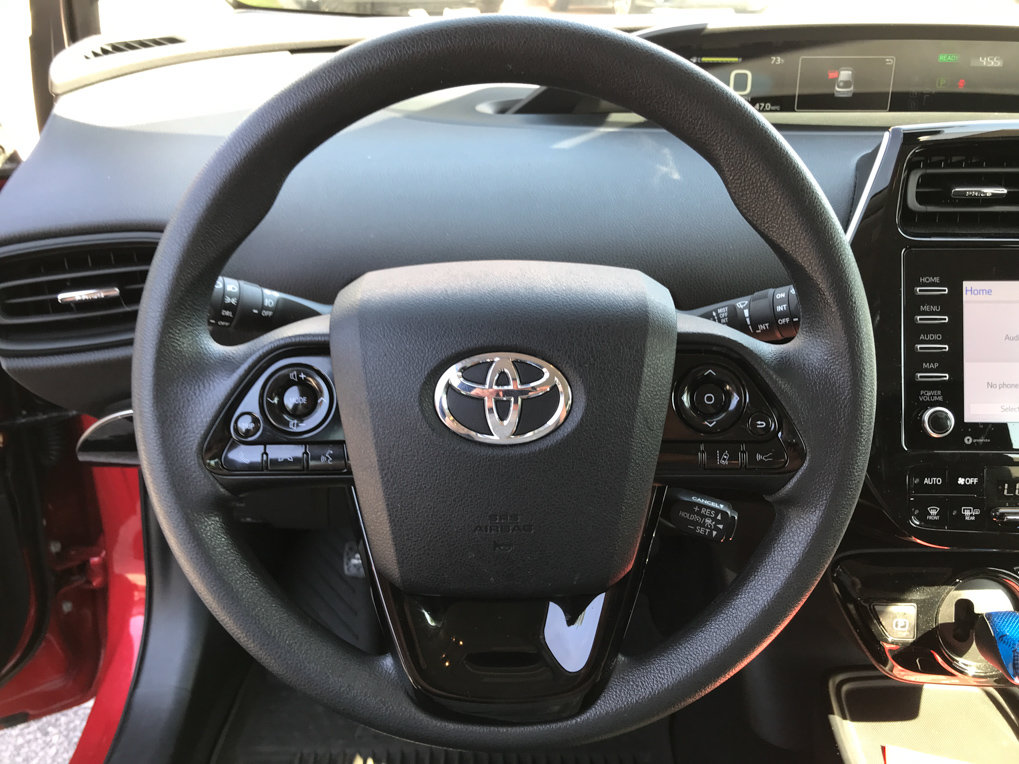 Used 2022 Toyota Prius LE AWD/4WD image 16