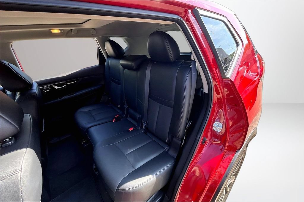 Used 2017 Nissan Rogue SL AWD/4WD image 20