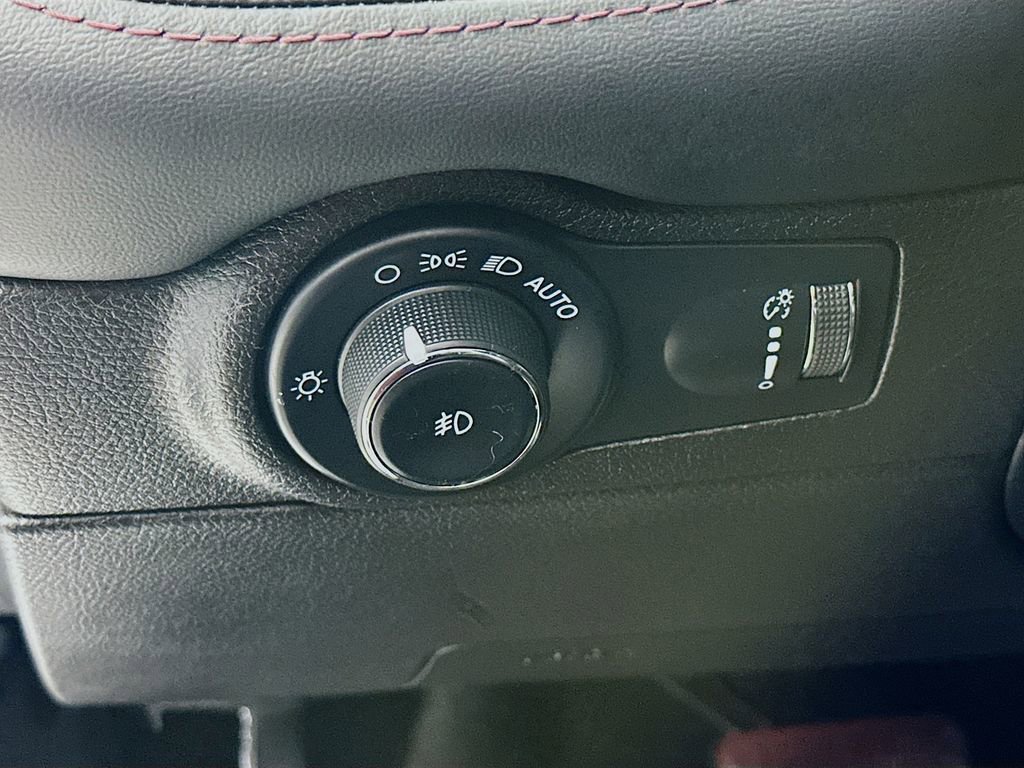 Certified 2021 Dodge Durango R/T w/ Blacktop Package image 18