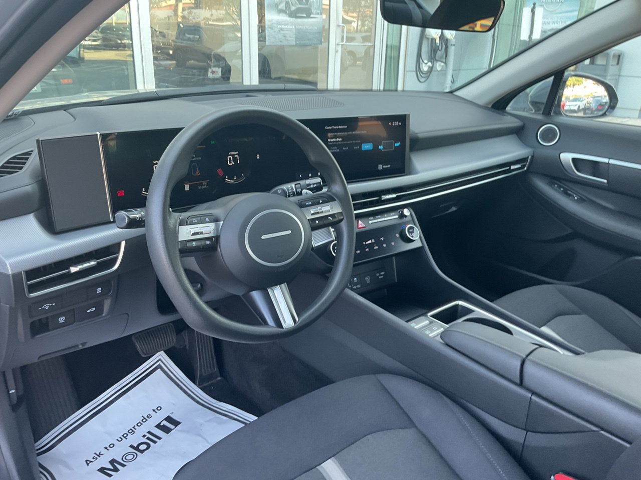 Used 2025 Hyundai Sonata SEL FWD image 11