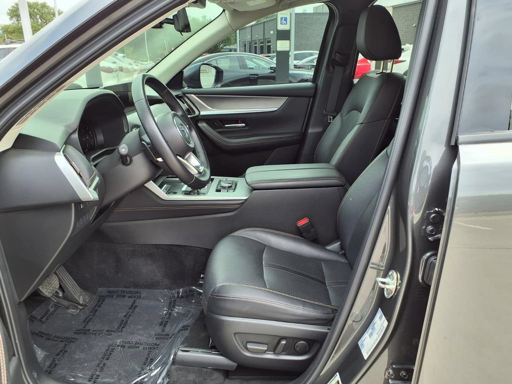Used 2024 MAZDA CX-90 Plug-In Hybrid w/ Preferred AWD/4WD image 13