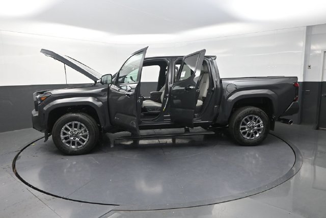 Used 2026 Toyota Tacoma Limited AWD/4WD image 42