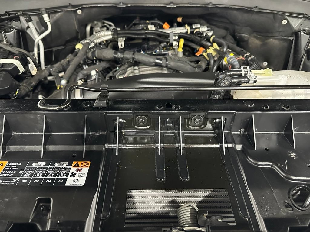 Used 2025 Ford Explorer Active AWD/4WD image 66