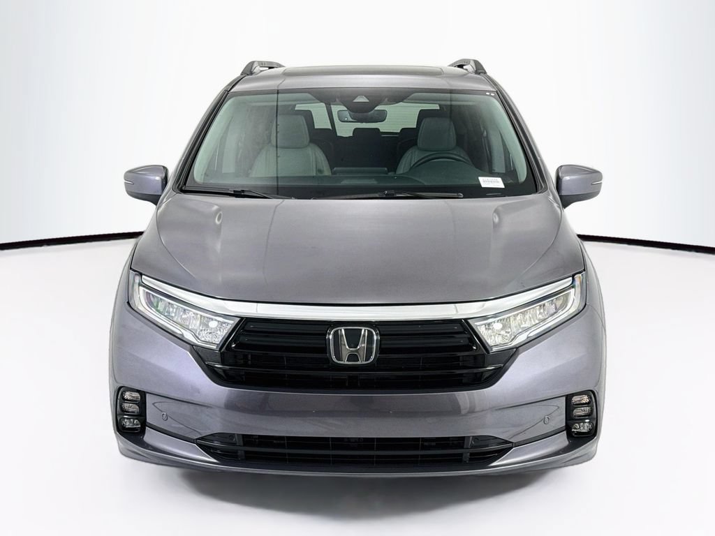 Used 2024 Honda Odyssey Touring image 2
