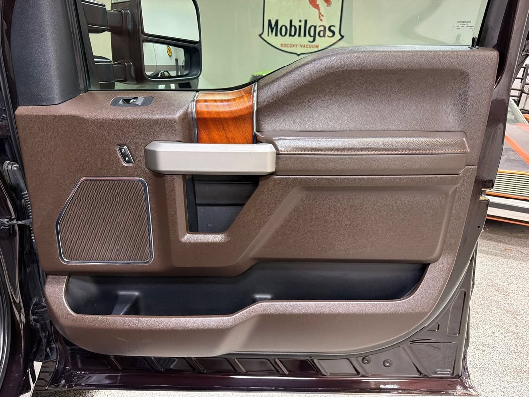 Used 2019 Ford F250 King Ranch w/ King Ranch Ultimate Package AWD/4WD image 38