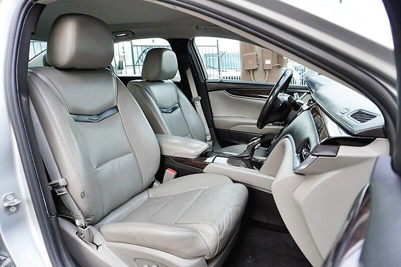 Used 2017 Cadillac XTS Luxury image 13