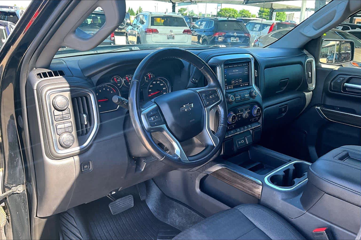 Used 2022 Chevrolet Silverado 1500 RST AWD/4WD image 5