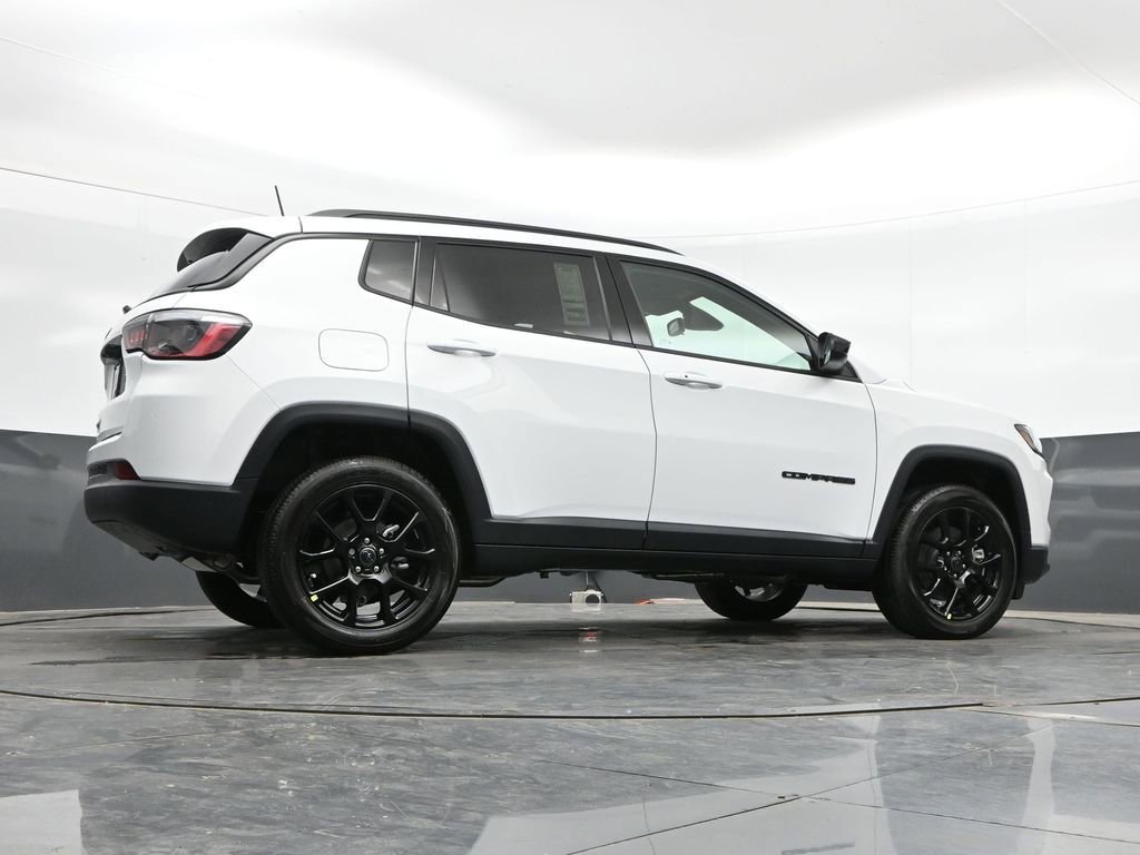 New 2026 Jeep Compass Latitude AWD/4WD image 41