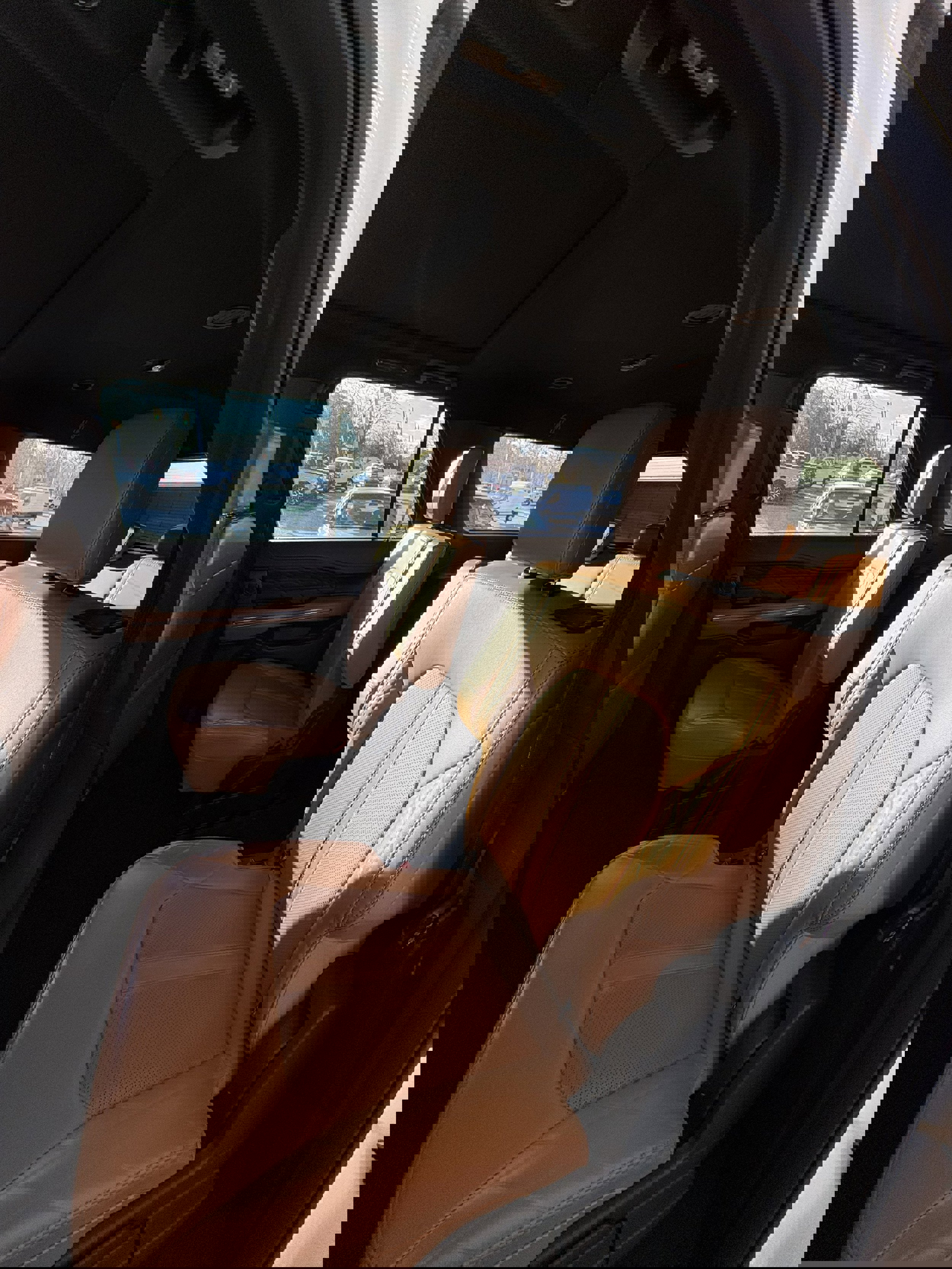 Used 2024 Ford Expedition Max Platinum AWD/4WD image 12