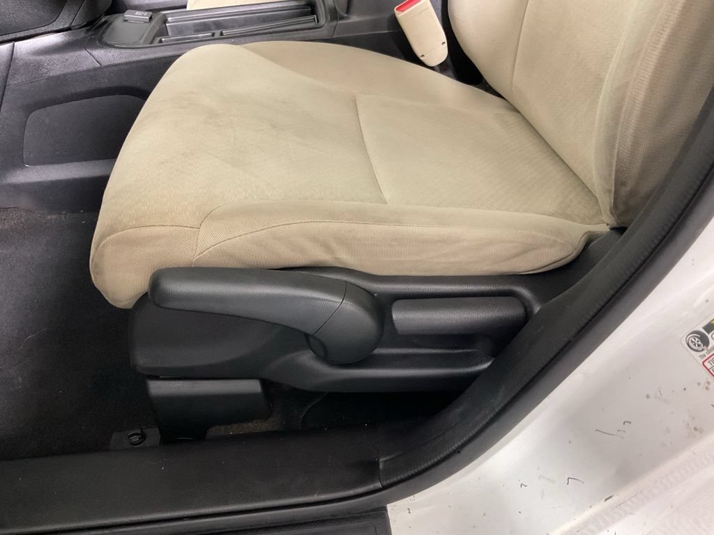 Used 2015 Honda CR-V LX image 18