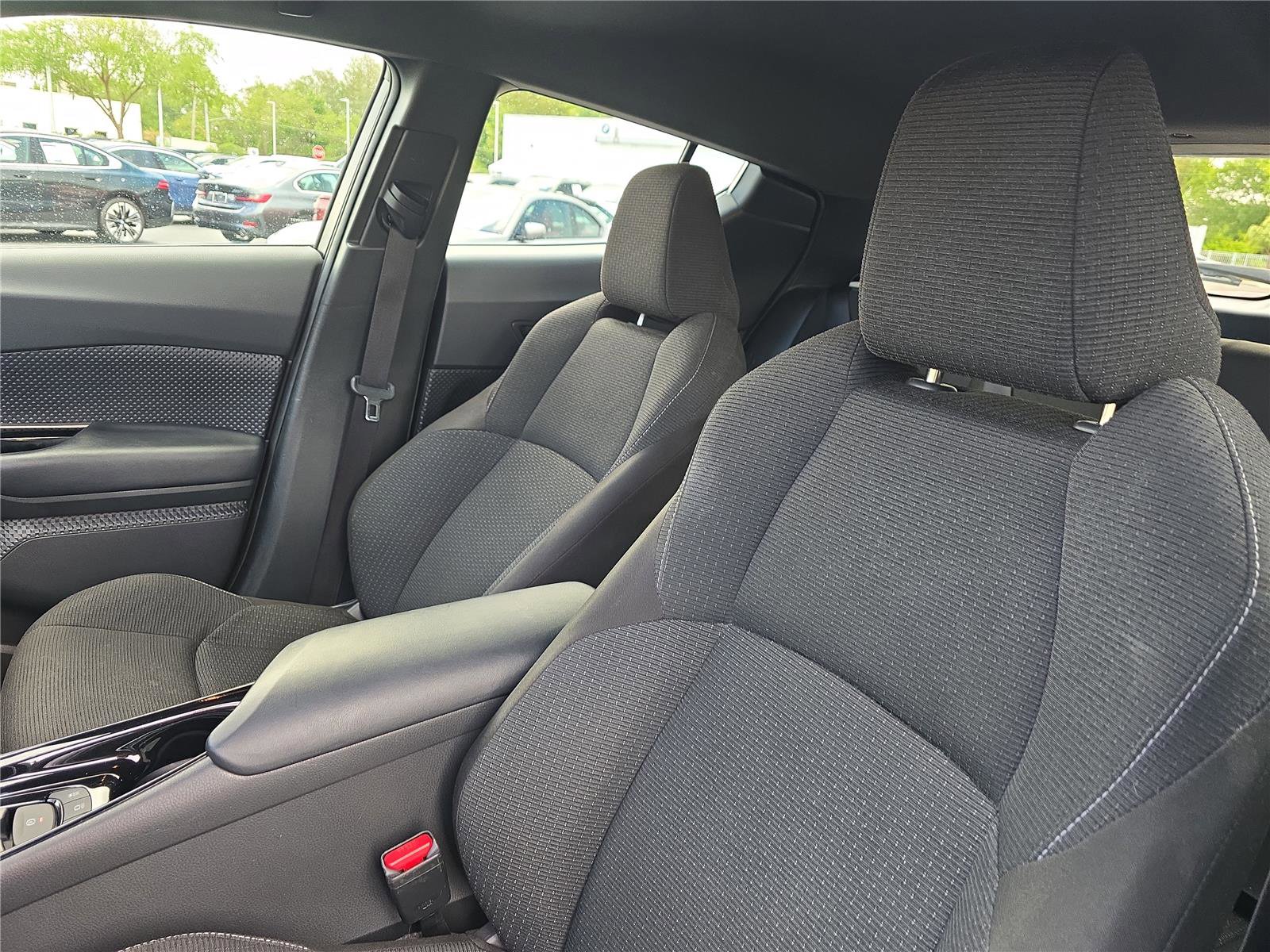 Used 2019 Toyota C-HR XLE image 13