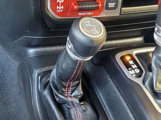 Used 2018 Jeep Wrangler Unlimited Rubicon AWD/4WD image 14