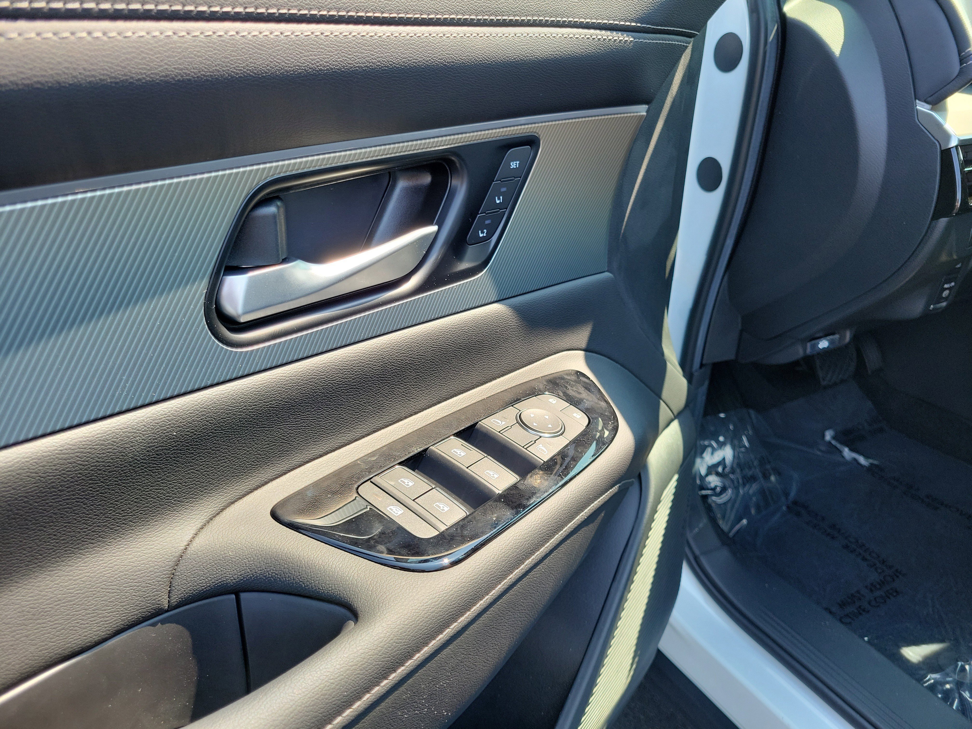 Used 2025 Nissan Murano SL w/ Cargo Package image 18